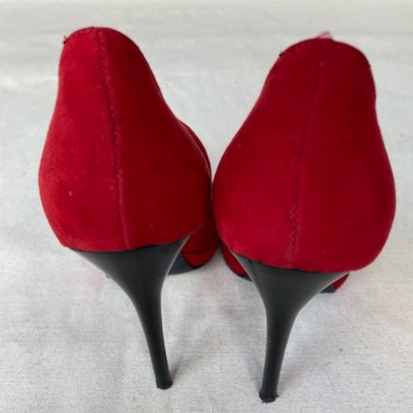 Italian Made - Red Suede - Heels - Picture 4 of 4